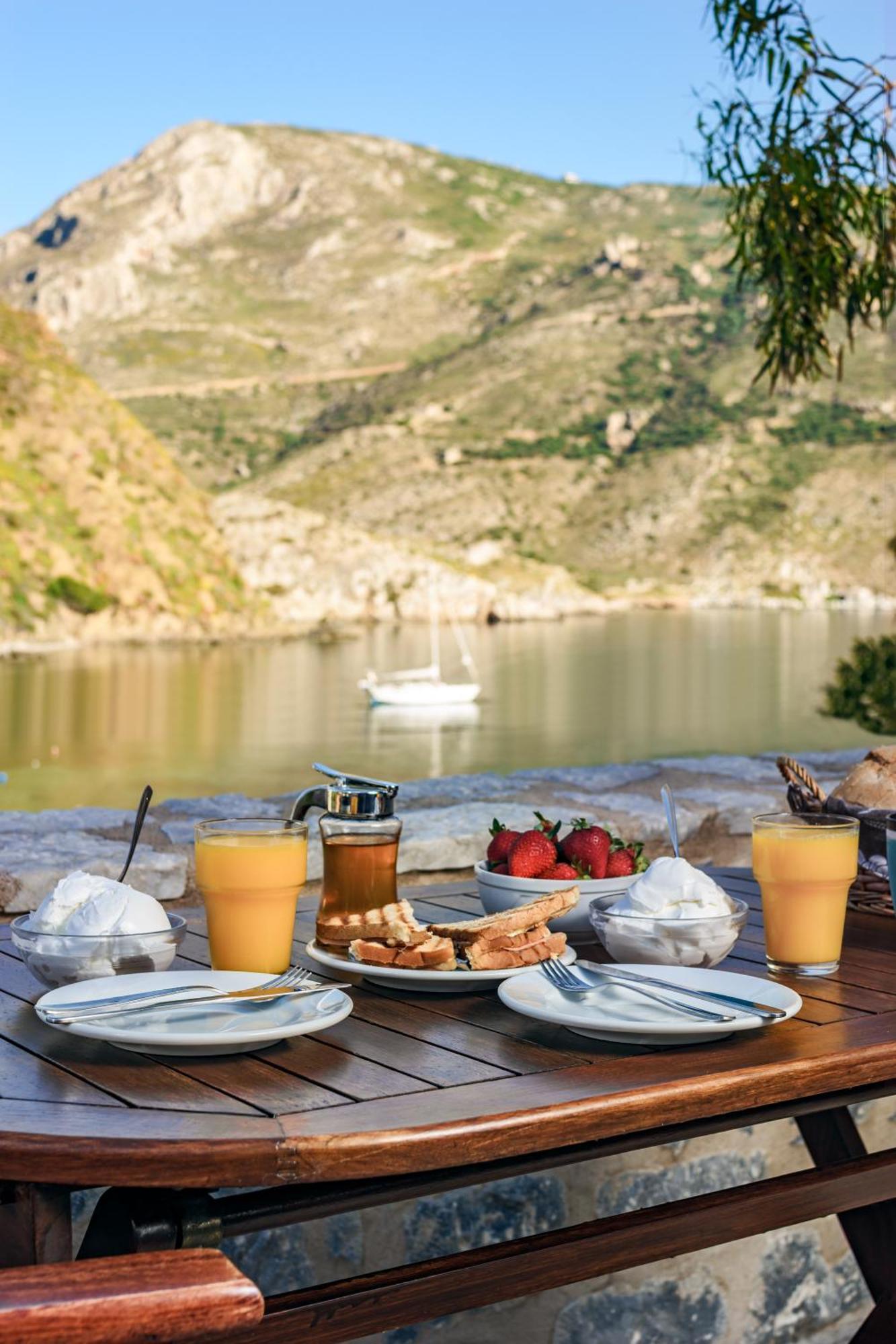 Porto Kale Guesthouse Pórto Káyio エクステリア 写真
